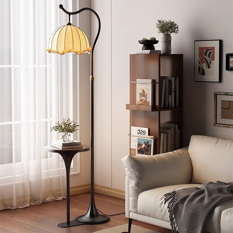 Lampes sur pied en bois massif noir sans fer