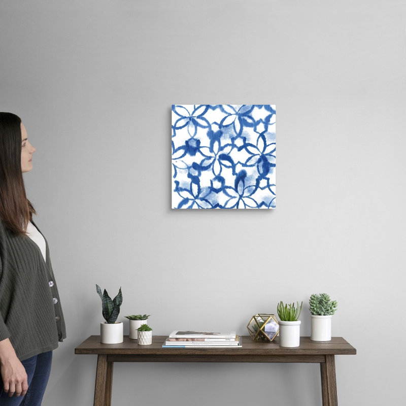 «Indigo Floral» par Aimee Wilson, reproduction sur toile, H 16 po x l 16 po x P 1,25 po, Toile tendue