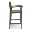 Élégant tabouret de bar avec assise confortable et conception résistante aux intempéries, parfait pour une utilisation toute l'année.