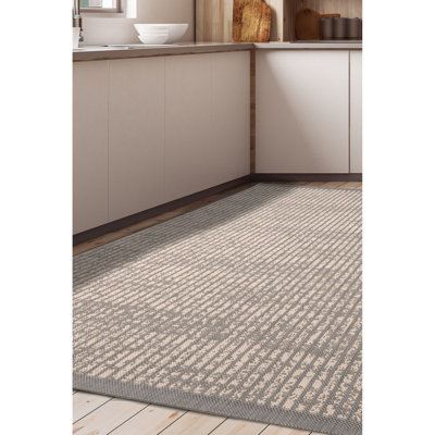 Sunidhi Striped Indoor / Outdoor Area Rug
