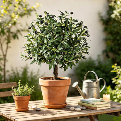 1 arbre artificiel en forme de boule de topiaire olive de 23,62 po de haut avec épi de sol, plante de buis vert faux résistant aux rayons UV, arbustes de verdure en forme de boule de topiaire d'intérieur pour la cour intérieure, 1 paquet