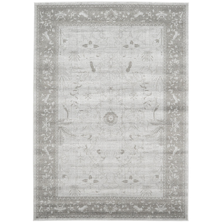 Henretter Oriental Indoor Rug