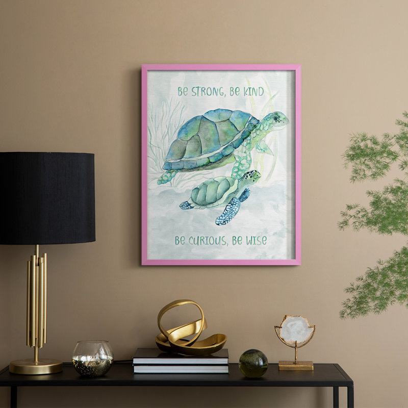 «Turtle Family I», reproduction encadrée - bois massif, H 30 po x l 24 po, Rose