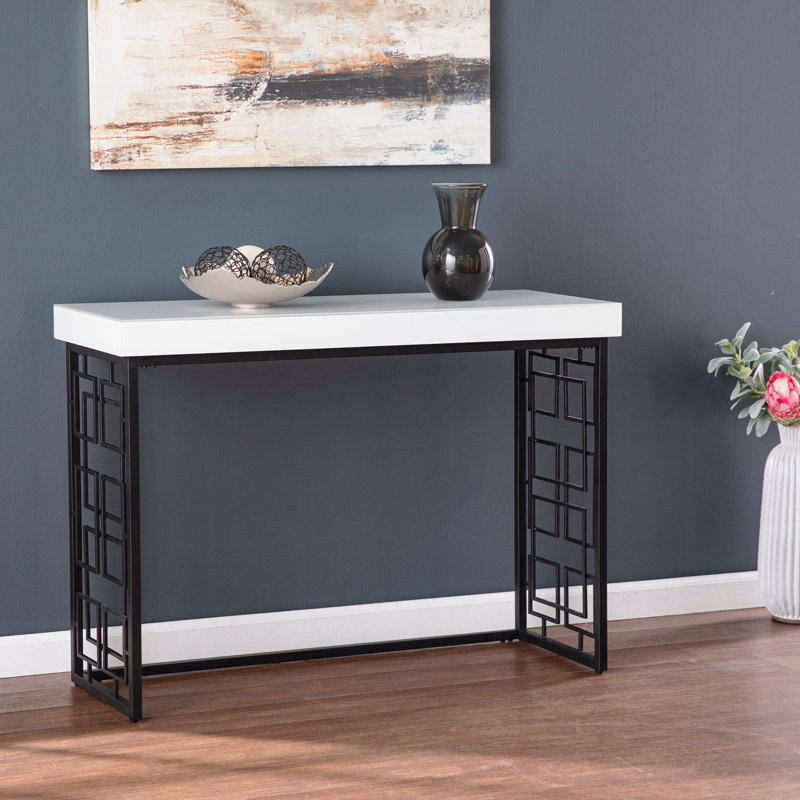 Console contemporaine