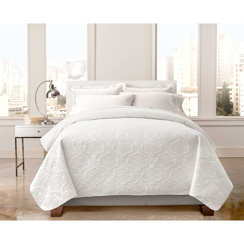 Modern & Contemporary Quilt, White
