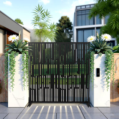 72" H Outdoor Privacy Screen, Freestanding Decorative Privacy Panels for Balcony, Yard & Garden