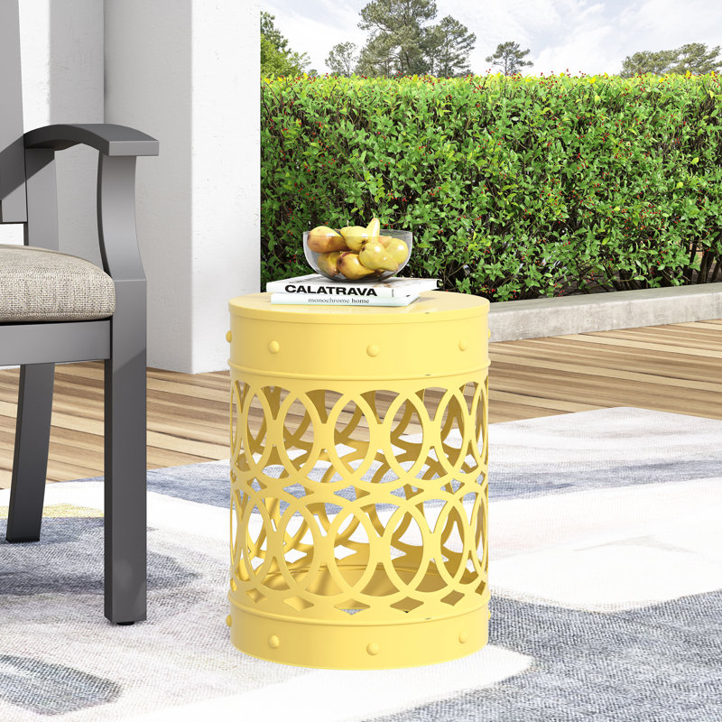 Braydin Iron Top End Table, Yellow