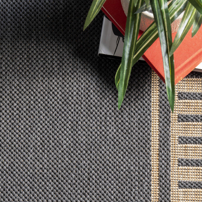 Striped Indoor / Outdoor Area Rug, Round 201cm