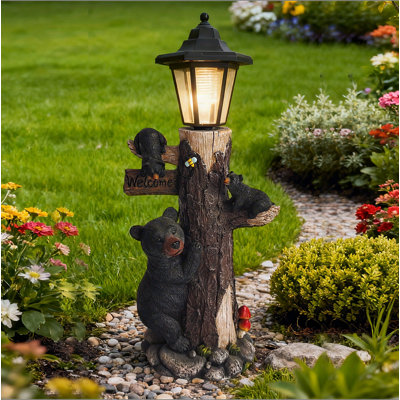 Statue d'ours noir, signe de bienvenue, statue de jardin avec lumière solaire, famille d'ours en résine de 19 pouces sur un arbre, décoration d'ours en plein air pour la cour, le jardin, la pelouse, la cour, cadeau parfait pour l'Action de grâce, Noël