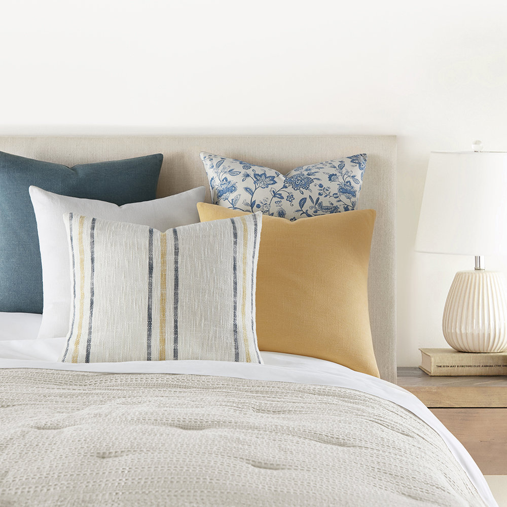 Rodanthe 20" x 20" Cotton Throw Pillow, Blue