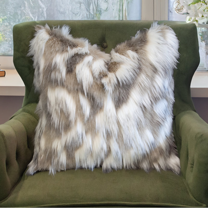Grand choix de coussins en fausse fourrure beige ivoire Thomas Collection®, Square 18"