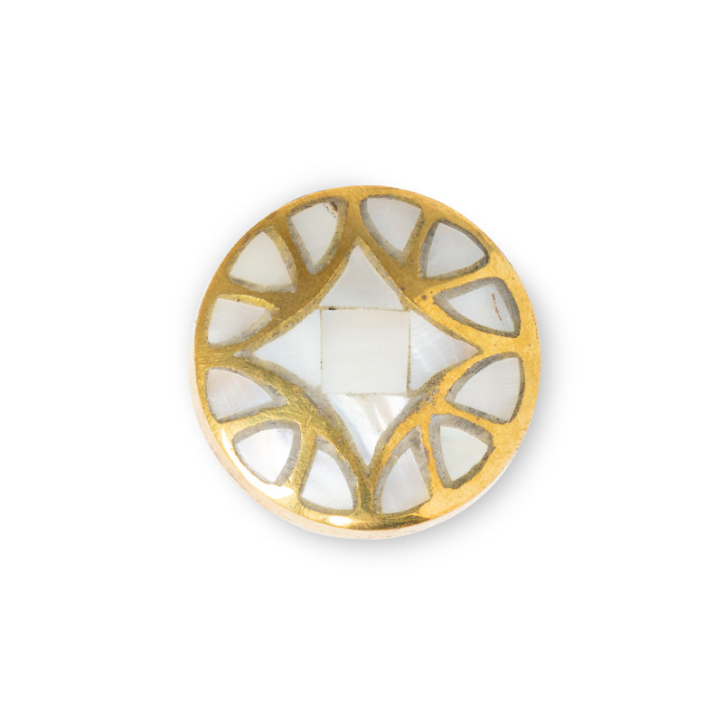 Bouton en nacre et laiton