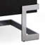 Table basse noire haute brillance et chrome avec plateau relevable.-1460370961