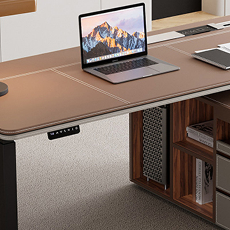Bureau de designer élégant et sophistiqué