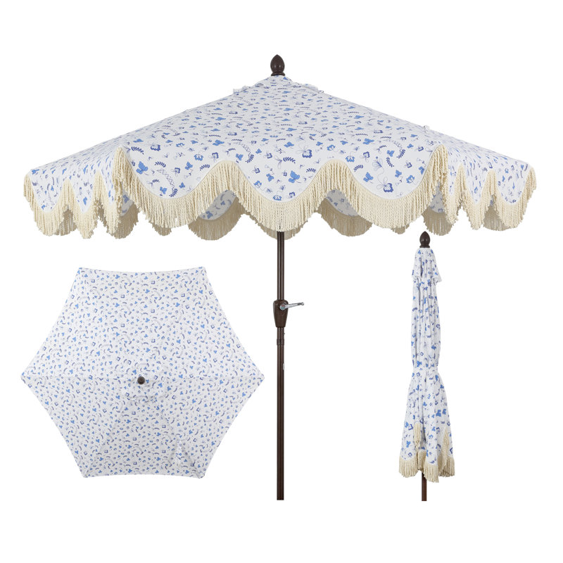 Parasol d'extérieur à frange bohémienne de 9 pi avec manivelle et inclinaison Collins, auvent bleu / blanc / crème résistant aux rayons UV, mât brun foncé