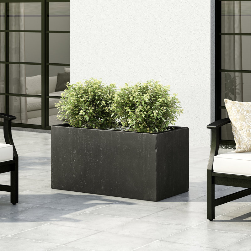 Boîte à fleurs MGO L31, 16" H x 31.25" W x 15.75" D, Noir