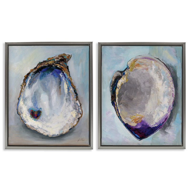 «Open Oyster Clam Shell» par Jeanette Vertentes, H 31 po x l 25 po, Cadre flottant gris lustré