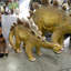 Petite statue de dinosaure stégosaure