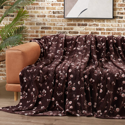 Lucky Brand Daisy Blankets