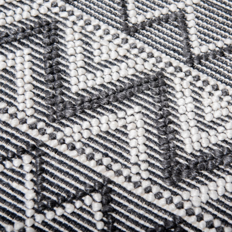 Tapis rectangulaire tissé à la main Yasmim, Rectangle 5 pi x 7 pi 9 po