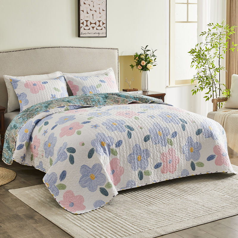 Microfiber Print Quilt Bedding Set, Soft Lightweight Coverlet For All Season, Queen Quilt + 2 Shams, White/Teal Floral