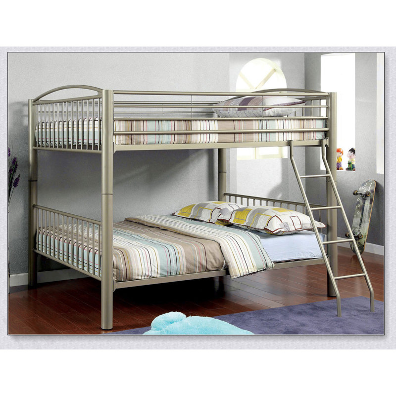 Lit simple superposé au dessus d'un lit double en métal de style contemporain, Lit superposé double sur double