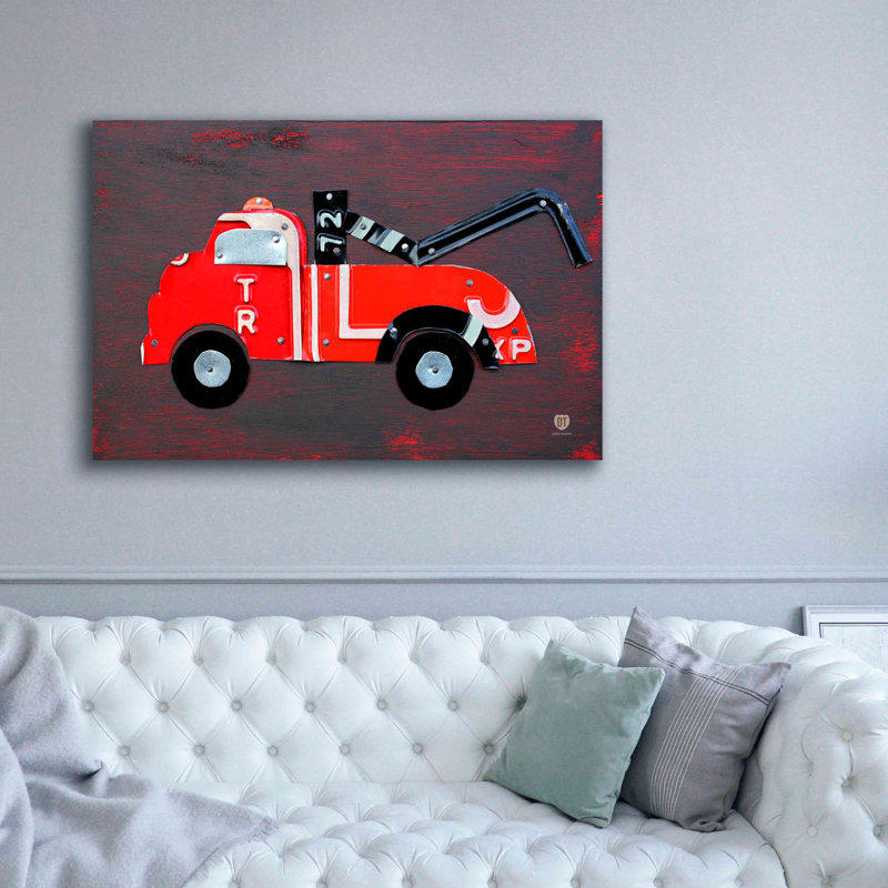 «Tow Truck» par Design Turnpike, estampe numérique sur toile, H 40 po x l 60 po x P 1,5 po
