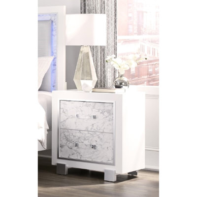 Table de chevet blanche avec style marbre et tiroirs spacieux avec rangement spacieux
