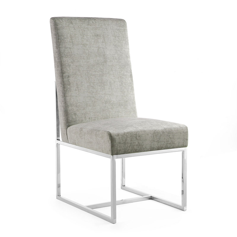 Chaise de salle à manger en acier
