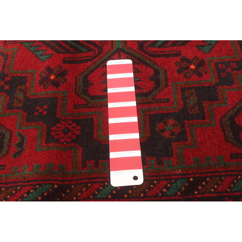 Tapis rouge foncé Lynnisha 3 pi 9 po x 6 pi 5 po