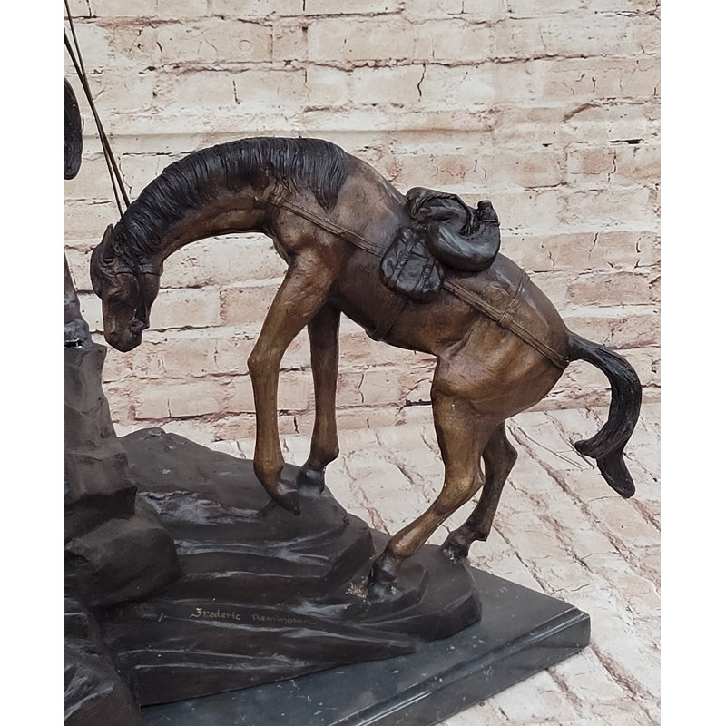 Figurines et sculptures