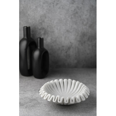 Montana White Marble Ruffled Bowl Sm