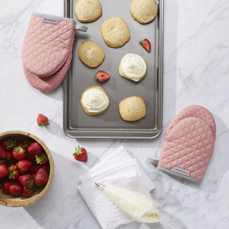 KitchenAid Asteroid Solid Textured Mini Oven Mitt, Rose