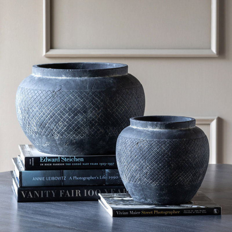 Yucca Planter, 8.75" H x 10" W x 10" D