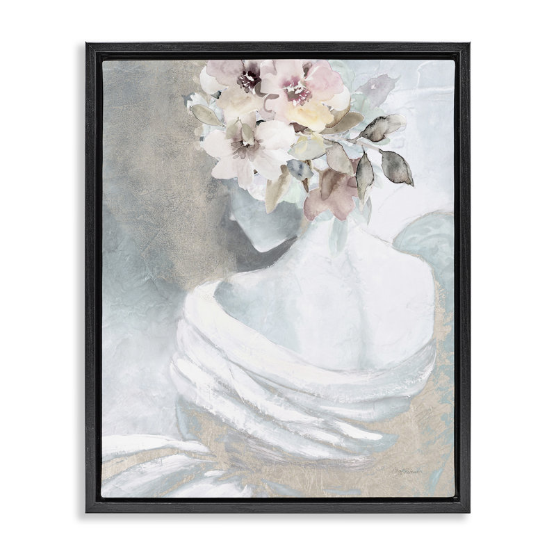 «Woman & Florals Visage», art mural encadré flottant par Carol Robinson, Cadre flottant noir de jais, H 21 po x l 17 po