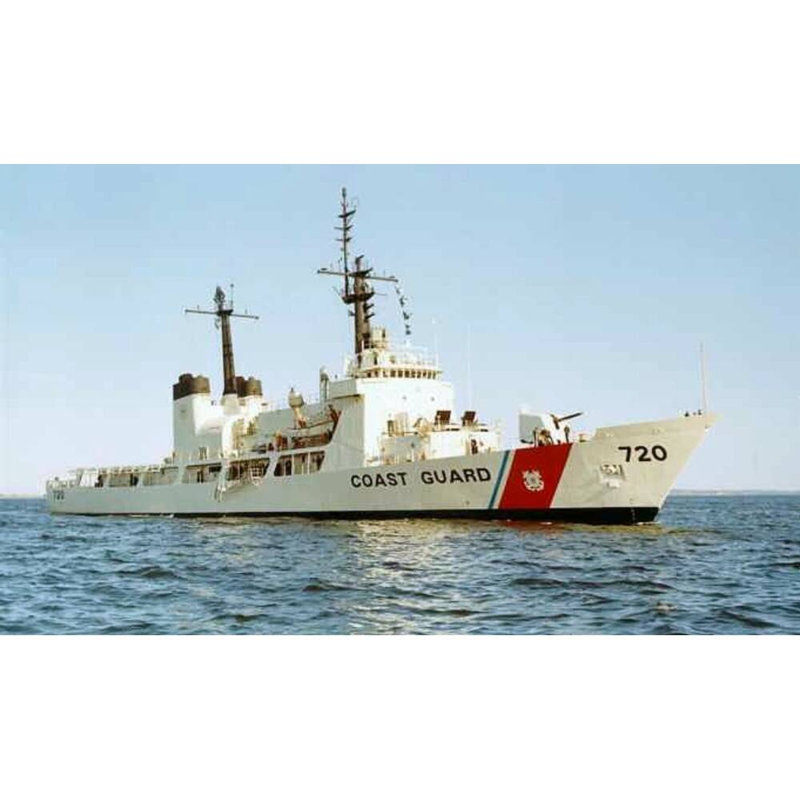 Modèle de navire USCG Sherman WHEC-720, H 10 po x l 30 po x P 5 po