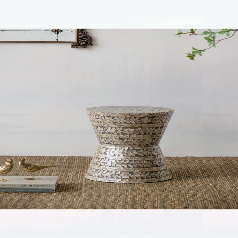 Tabouret de jardin effilé D14x19 Capiz, table d'appoint décorative avec incrustation élégante et design fonctionnel pour l'intérieur