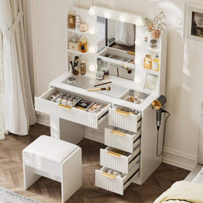 Vanity Table with Mirror and Lights