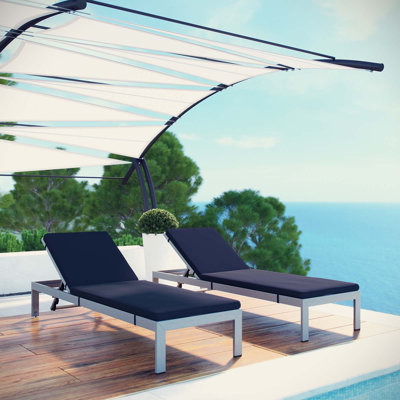 Chaise de patio d'extérieur en aluminium avec coussins Shore