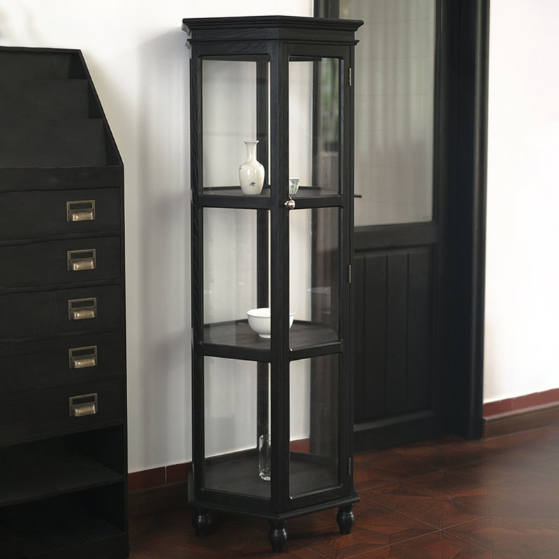 Vitrines en bois massif noir, Noir