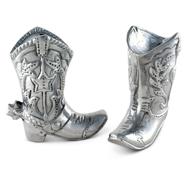 Western Salt And Pepper Shaker Set
