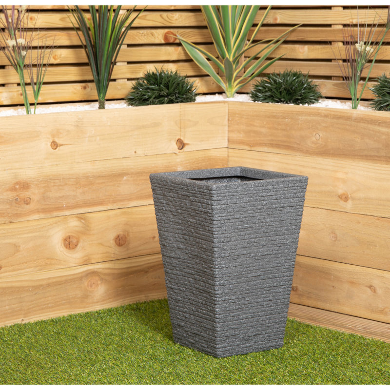 Strade Pot Planter