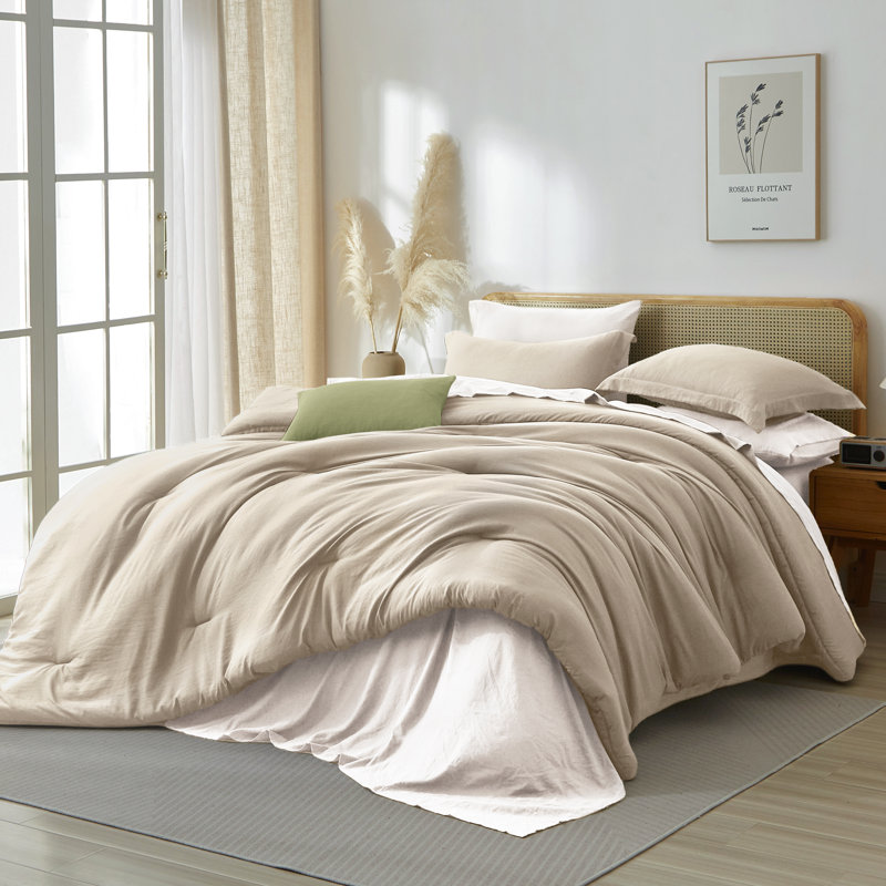 Ensemble d'édredon pour lit très grand Suncomfy 7 pièces, lit beige dans un sac avec drap-housse, drap plat, 2 taies décoratives, 2 taies d'oreiller, ensemble de literie en microfibre douce et chaude toutes saisons
