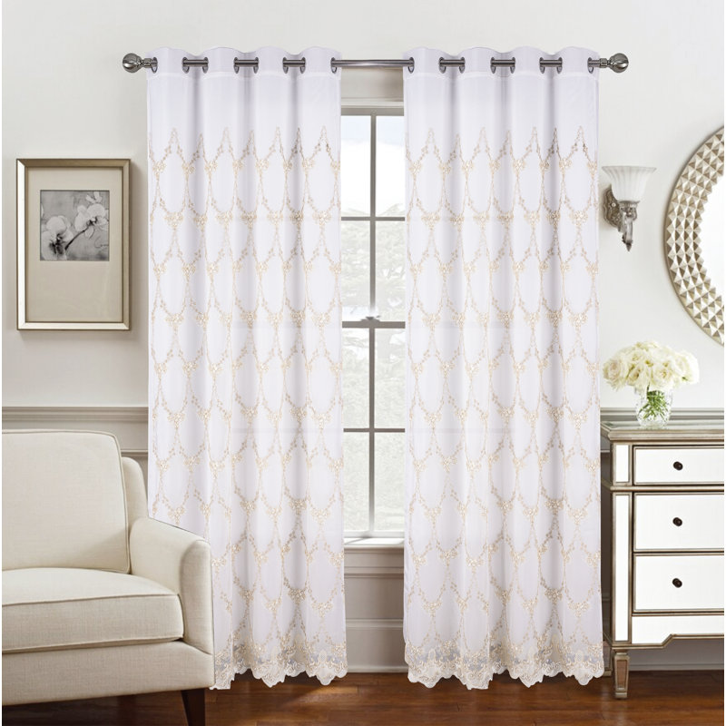 Paire de rideaux semi-transparents brodés à double couche en polyester Mkenzi, l 52 po x L 96 po, Beige