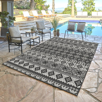 Savara Mayview Black Ivory Cream Moroccan Bohemian Indoor/ Outdoor Polypropylene Flatweave Area Rug