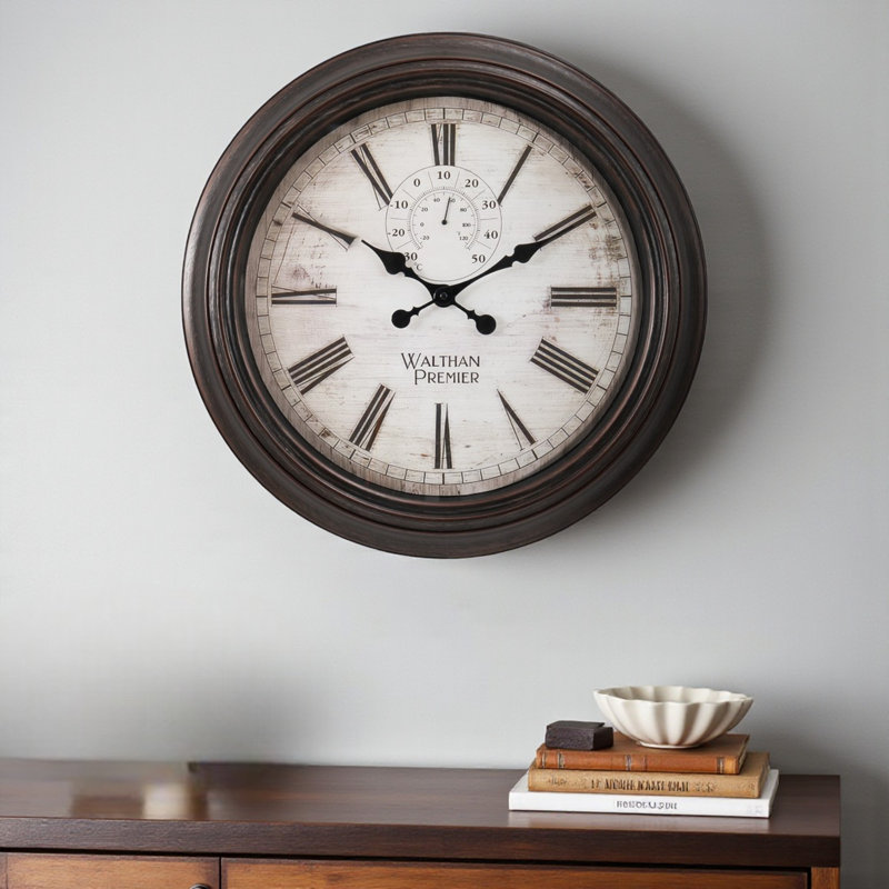 Horloge murale ronde Celestin en brun, style transitionnel