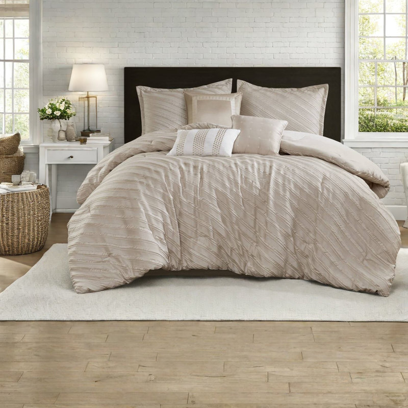 Elegant 7-piece Queen Bedding Sets, Beige Polyester Modern Design