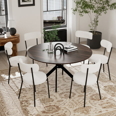 Round Pedestal Dining Set with Teddy Dining Chair by Latitude Run