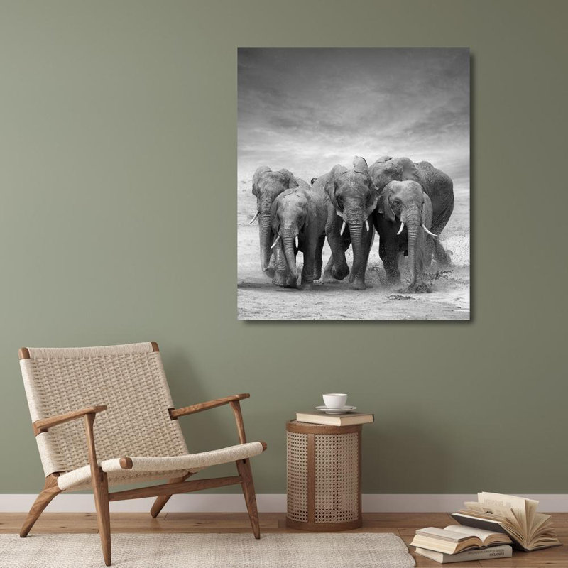 Toile tendue avec châssis Union Rustic Byrdyak, V., titrée: Elephant Herd, H 32 po x l 28 po