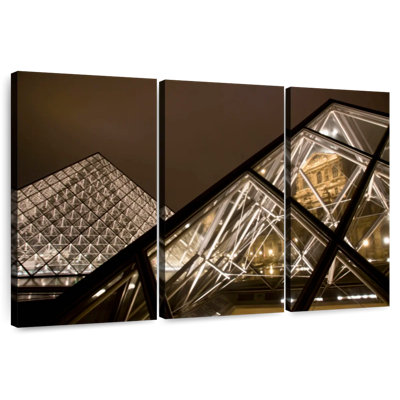 Lilie The Amazing Louvre After Dark II